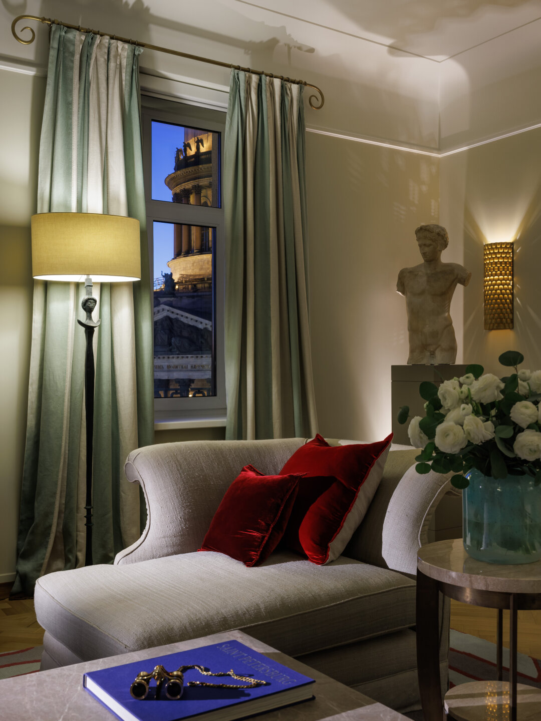 Культовый вид на Исаакий