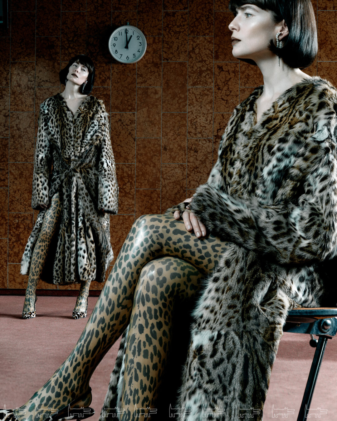 На Юлии: серьги YEPREM (Mercury.ru), шуба RUBAN, туфли PARIS TEXAS (TSUM.ru/ДЛТ)