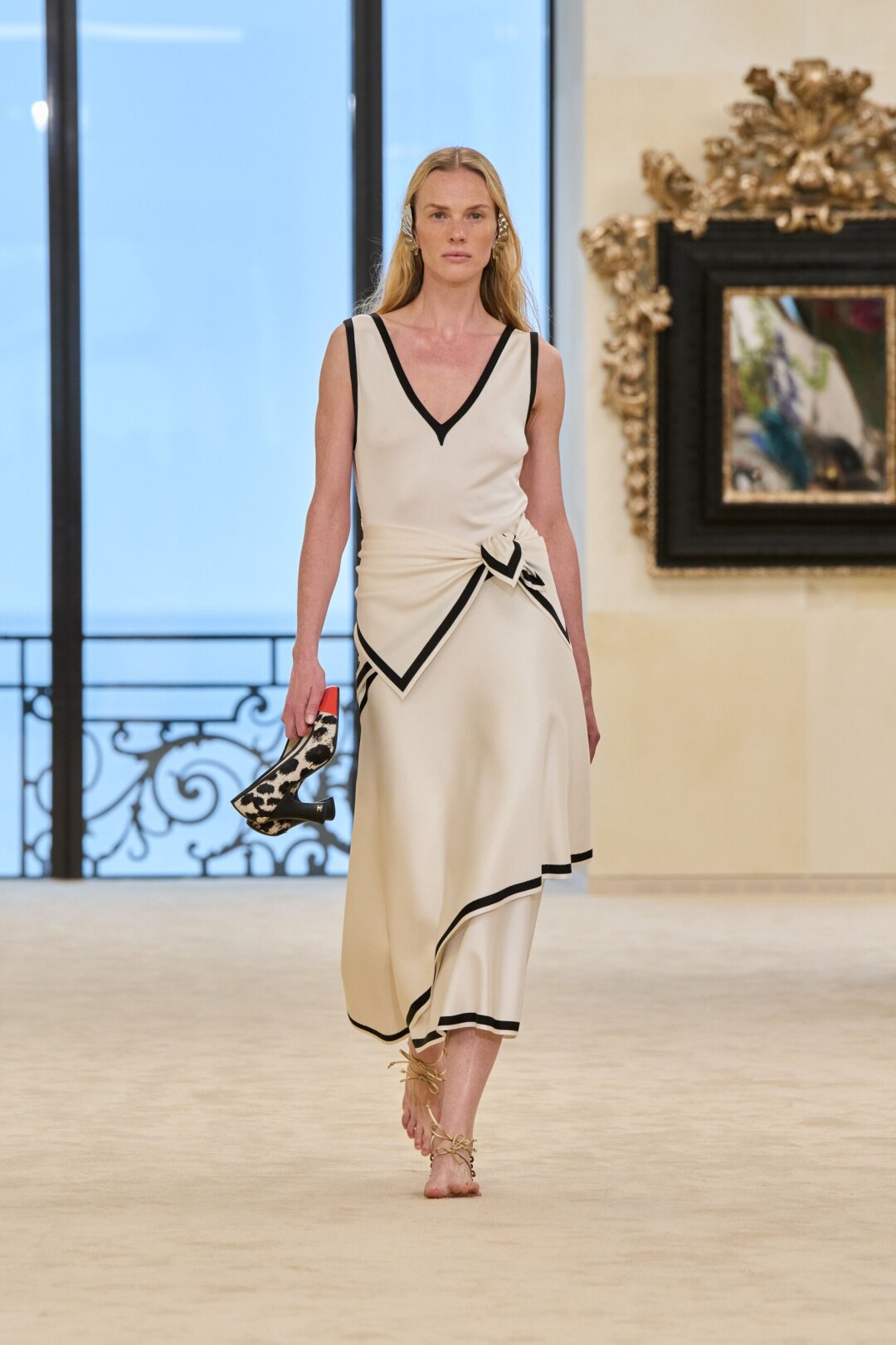 Супермодель Анна Вьялицына тонко намекает, что происходит после фразы «да шпилька 15 см не проблема»