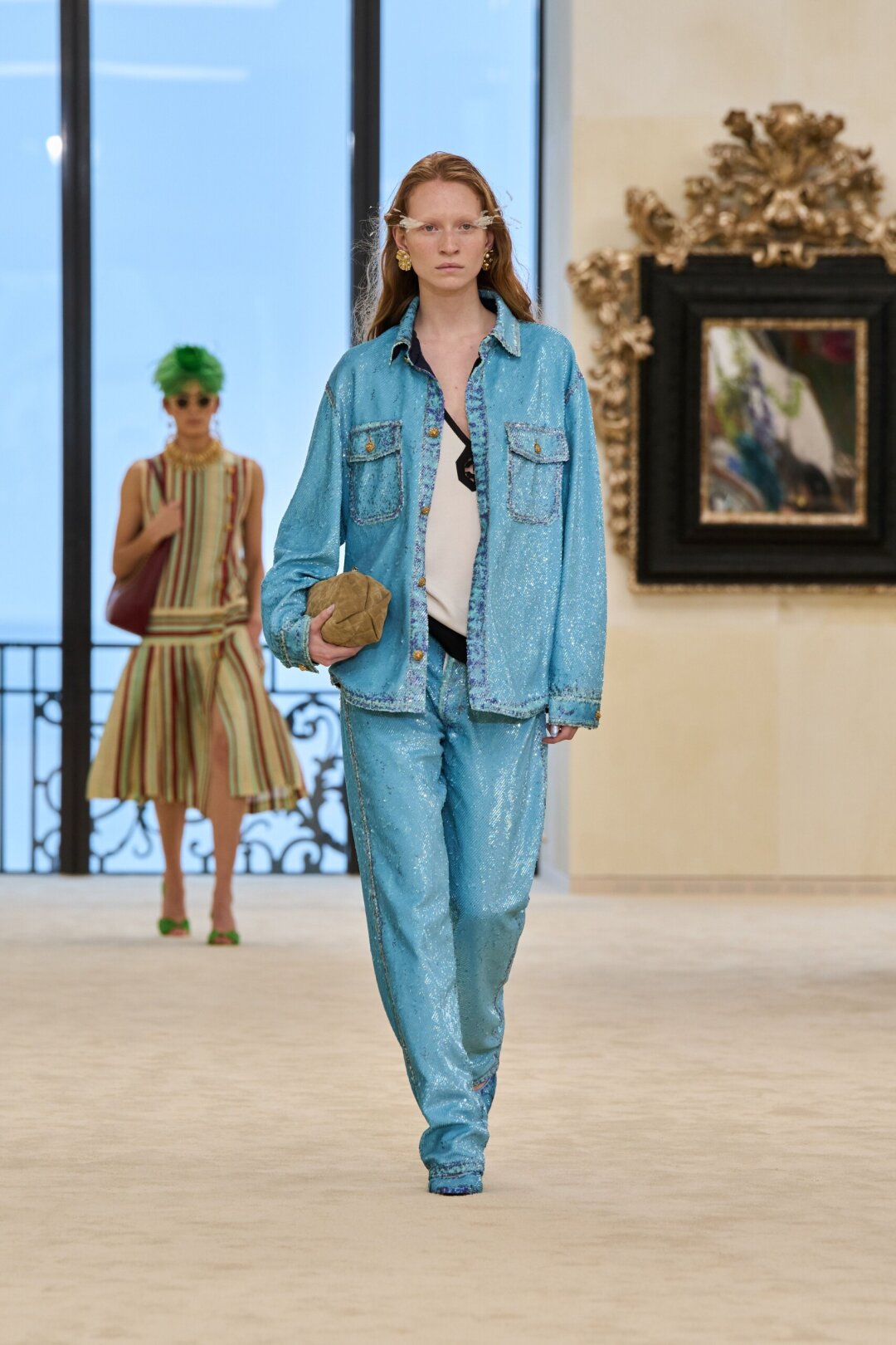 Не деним, а сверкающие пайетки!