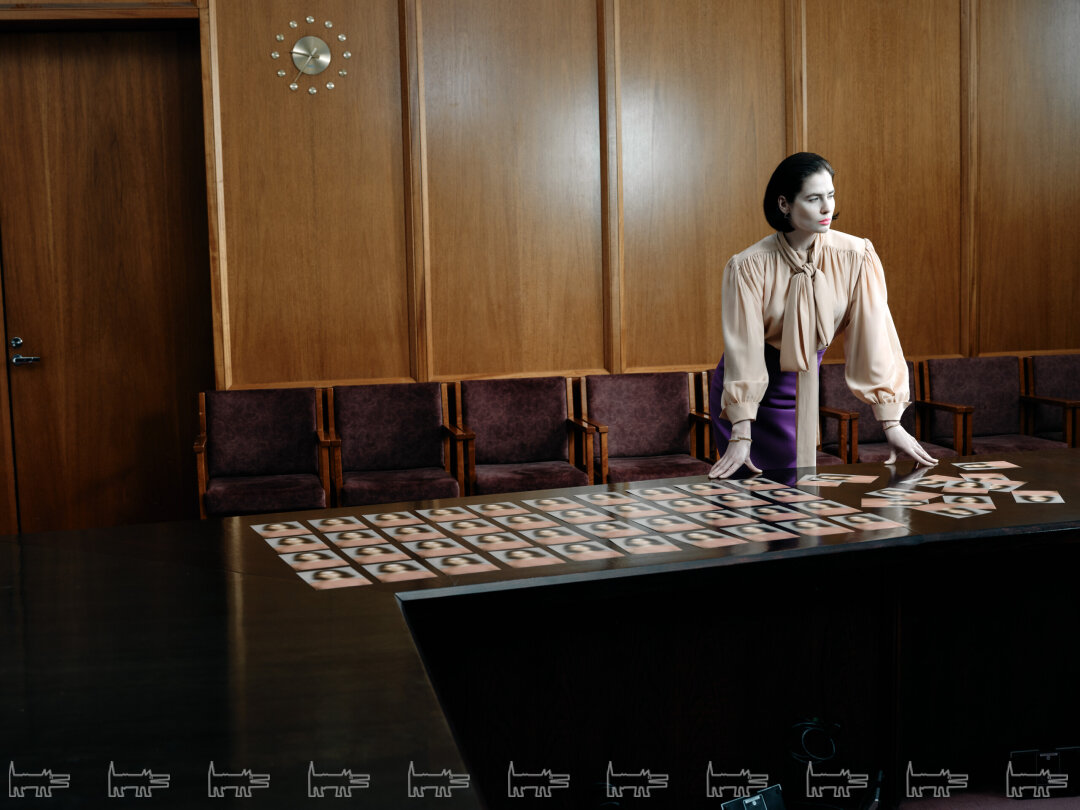 На Юлии: браслеты и серьги FERRIFIRENZE (Mercury.ru), блуза CHLOE, юбка DOLCE & GABBANA (все — TSUM.ru/ДЛТ)