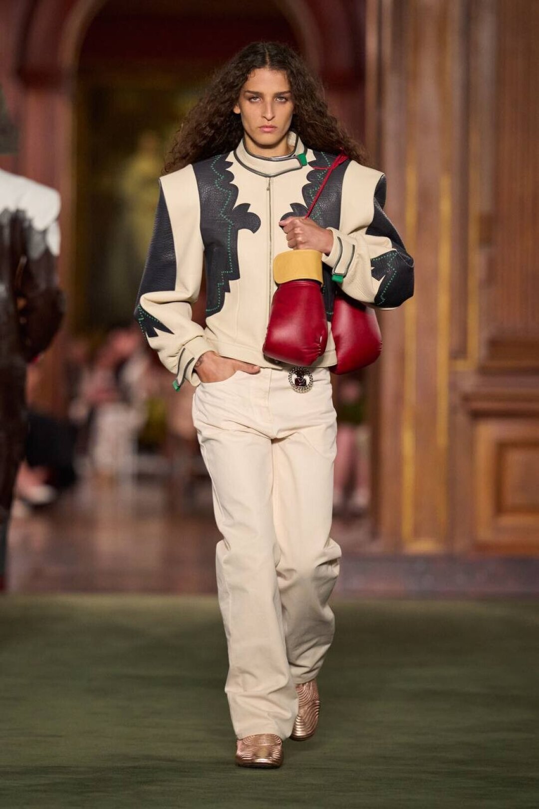 Нам это надо: боксерские ретро-перчатки Louis Vuitton