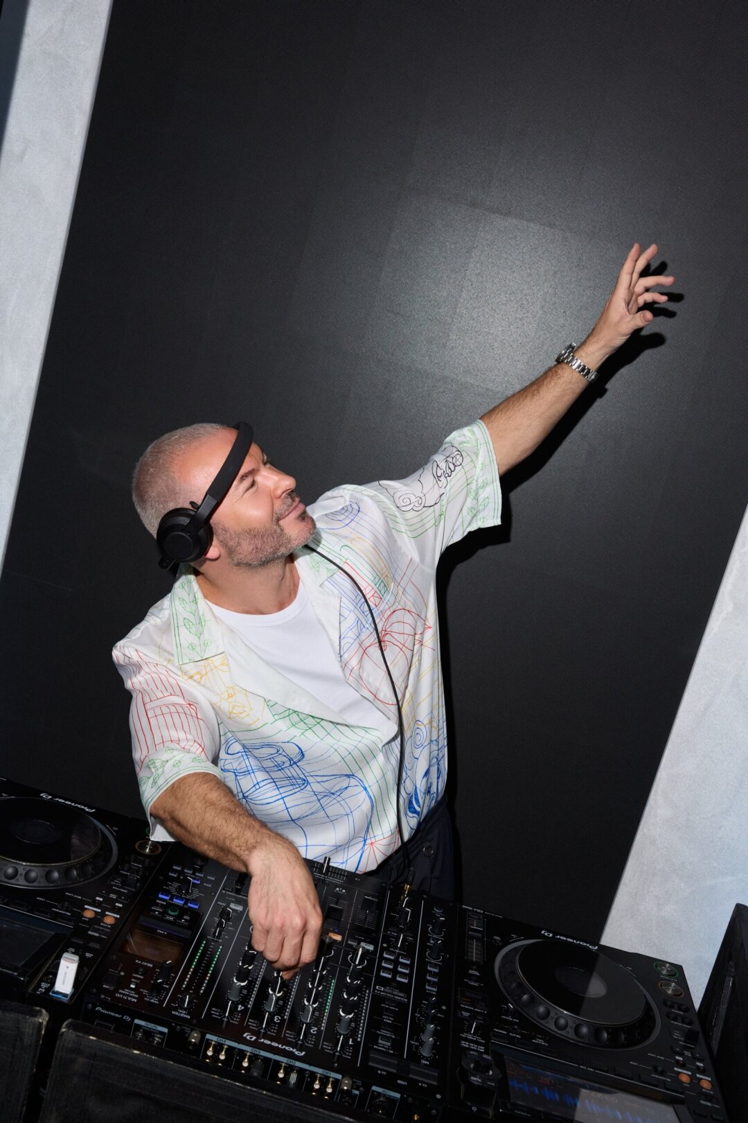 Dj Vovash