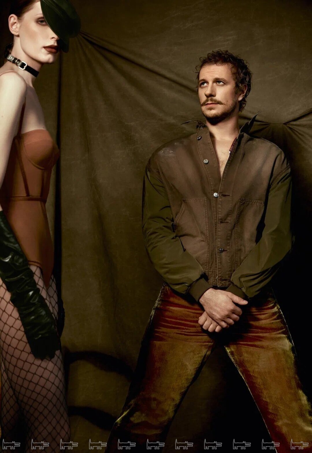 На Тихоне: куртка DSQUARED2, брюки MAGLIANO, ботинки CLABRY (все — TSUM.RU); на модели босоножки SAINT LAURENT, боди ZIMMERMAN (все — TSUM.RU/ДЛТ