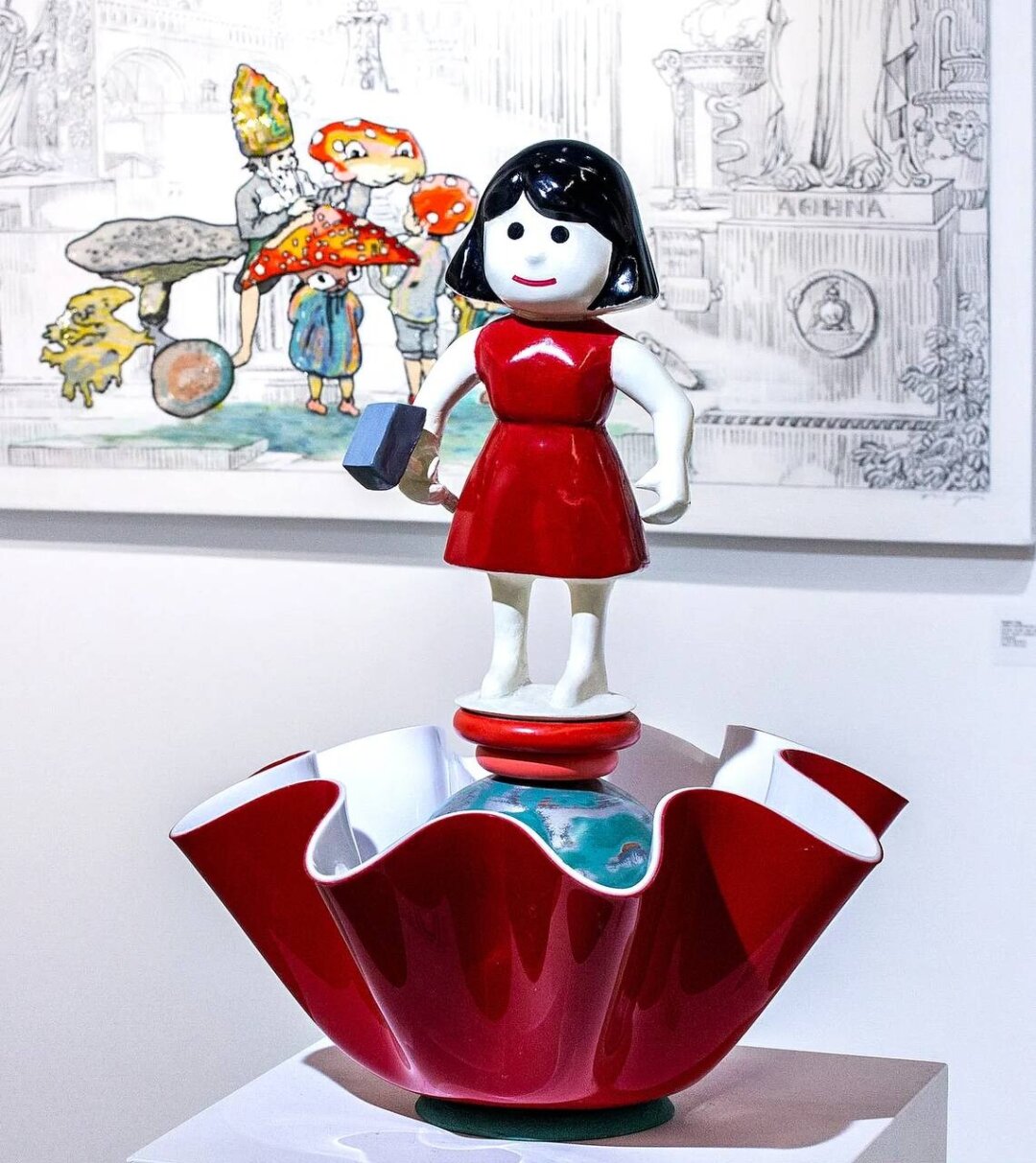 Владимир Григ. «Деструктивная Дюймовочка». 45 × 45 × 60 см. Пластик, металл, дерево, папье-маше. 2019. Серия «Stories in pictures • Рассказы в