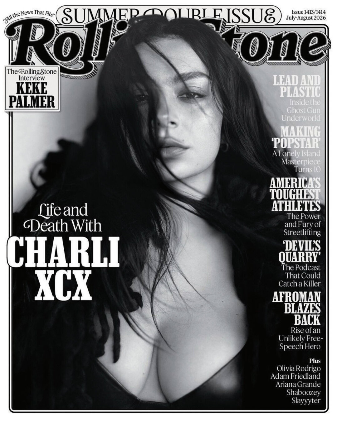 Charli XCX позирует в боа Daniil Antsiferov на обложке журнала Rolling Stone. Фото: Gus Van Sant