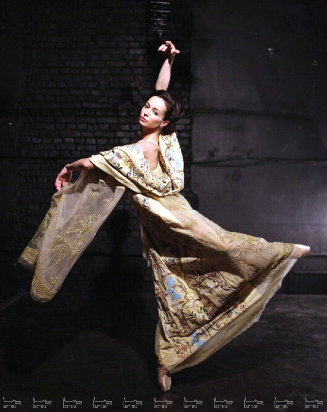 Диана Вишнёва в платье Tatyana Parfionova из коллекции «Красавица», весна-лето 2007. Фото: Сергей Мисенко
