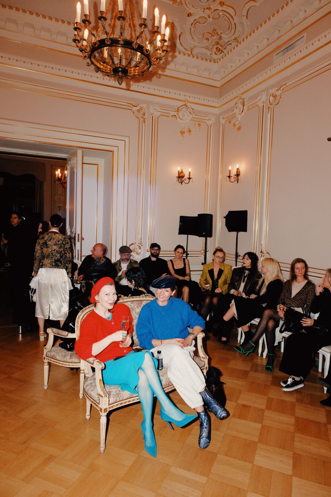 Александра Павлова, Лена Голова