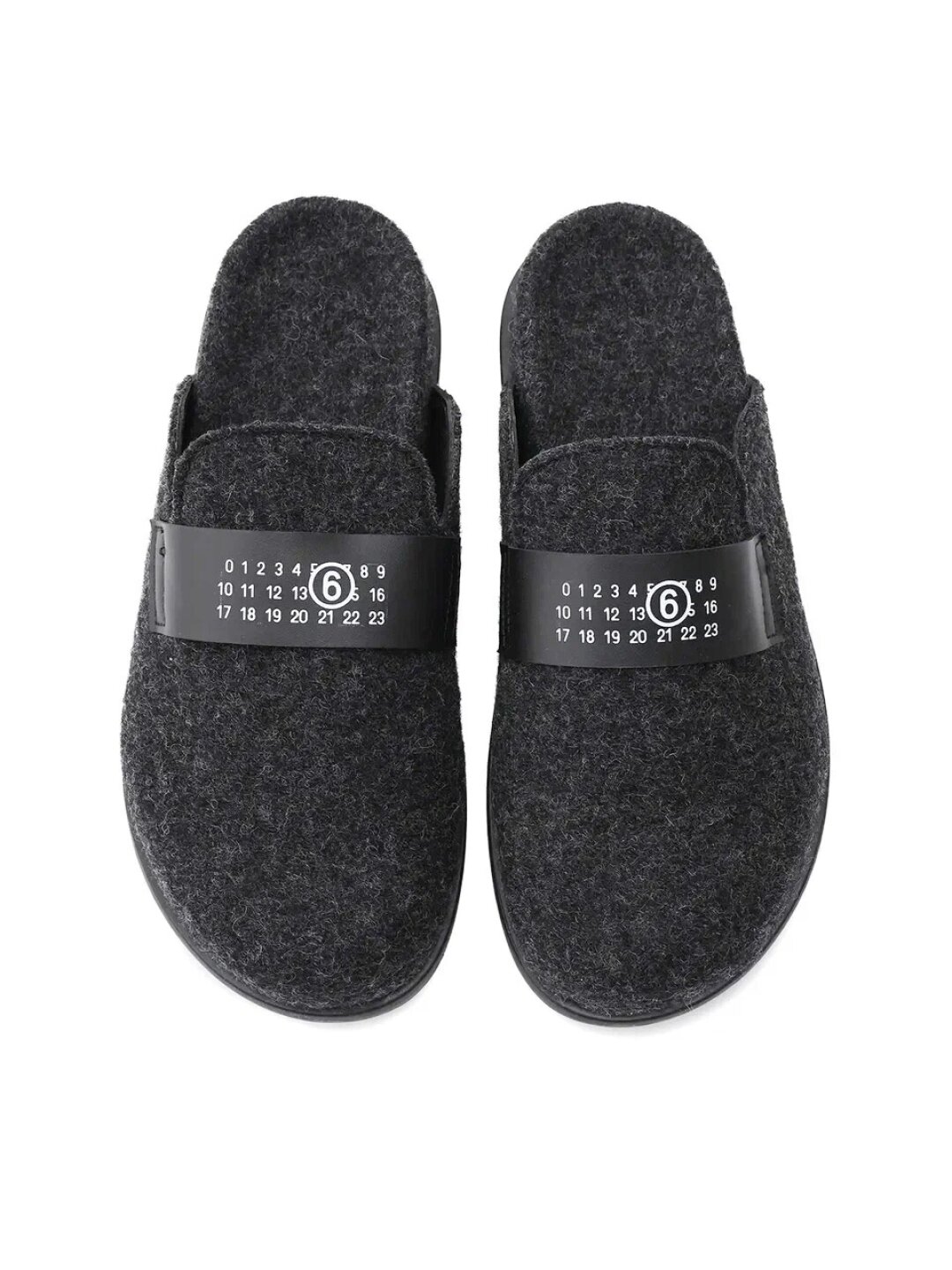 Мюли MM6 Maison Margiela, «Кенгуру», 28 999 руб.
