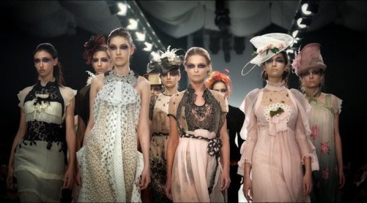 Показы седьмого дня Mercedes-Benz Fashion Week Russia: afisha_lj - ЖЖ