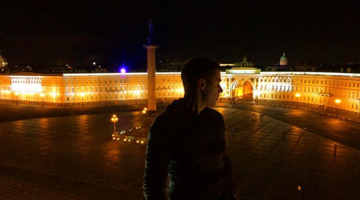 Петербургские руферы - на крыше цирка на Фонтанке. Вершина покорена!