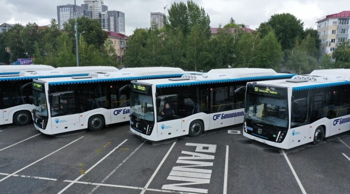 Мэрия Новосибирска приобрела 14 новых автобусов для Советского района - РБК