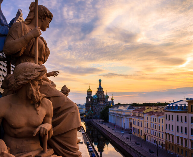 Петербург занимает первую строчку в рейтинге самых любимых городов россиян