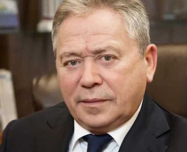 Радий Хабиров и Ратмир Мавлиев почтили память бывшего мэра Уфы Ульфата Мустафина