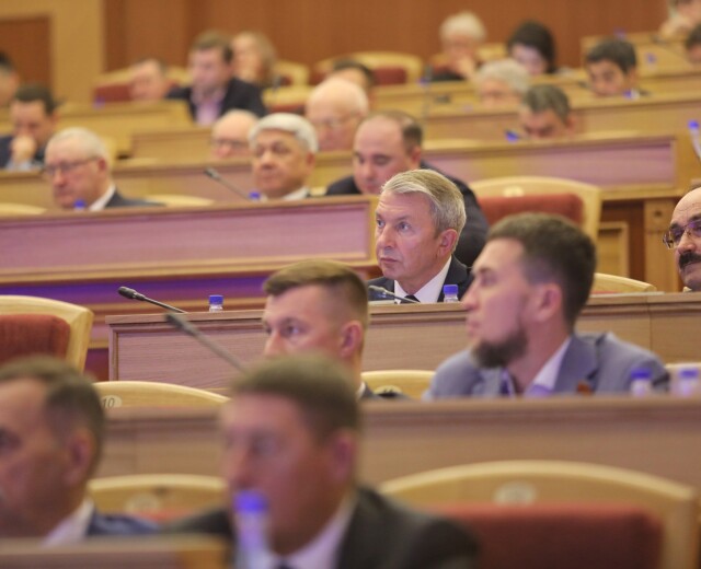 В Башкортостане депутатов обязали вести страницы в соцсетях