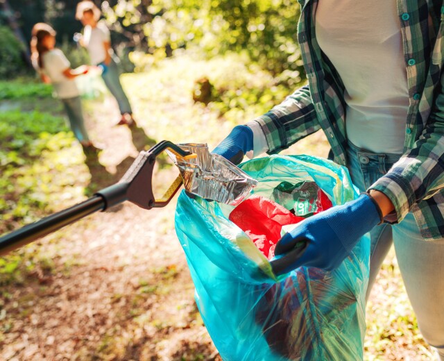 В Яблоновском саду Петербурга пройдут «Чистые игры» — командные соревнования по сбору и сортировке мусора