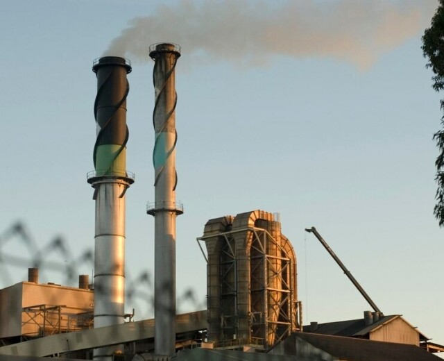 В Уфе зафиксированы выбросы фор­мальдегида и изопропилбензола в воздух