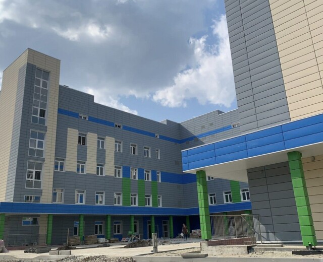 В Новосибирской области завершают строительство четырехэтажной поликлиники площадью более 10 тысяч «квадратов»