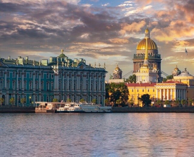 Открытие музея в Кронштадте и цифровой рубль: что изменится в Петербурге в августе