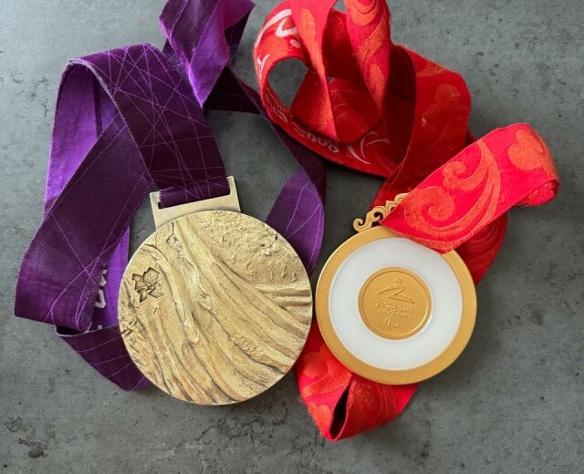 В Уфе паралимпийская чемпионка продает свои медали за 120 млн рублей