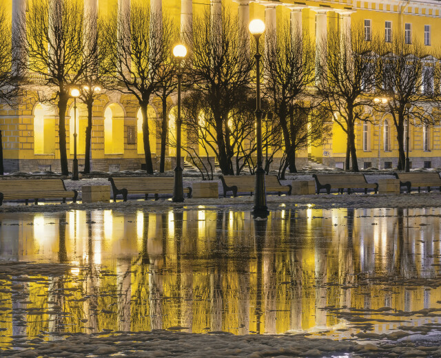 За два дня в Петербурге почти растаяла половина снега