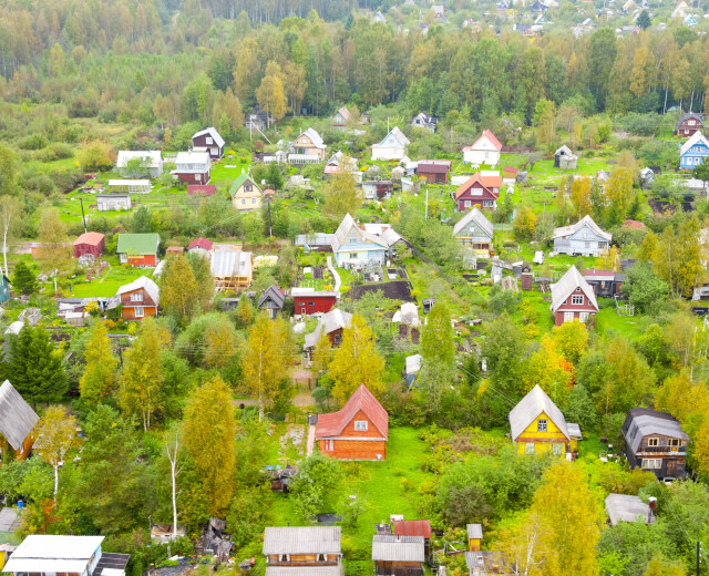 Цены на загородное жилье в Петербурге оказались самыми высокими в России