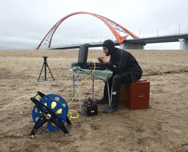 Робот с клешней помог новосибирским спасателям обследовать Бугринский пляж