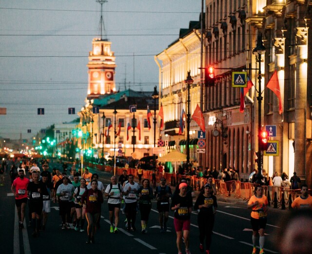 В Петербурге готовятся в 33-й раз провести марафон «Белые ночи»