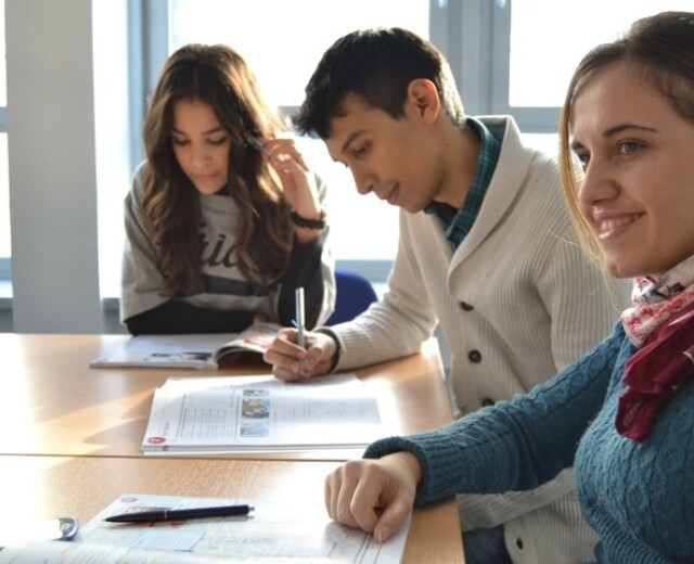 Более 4,5 новосибирских подростков устроились на временную работу в 2024 году