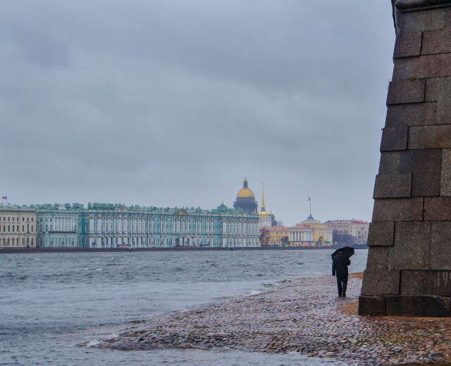 Порывистый ветер и дожди: какой будет погода в Петербурге на выходных