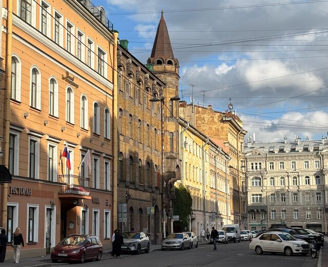 Прогнозы изменились! Солнце еще может вернуться в Петербург