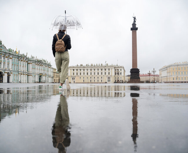 В Петербурге ветрено и дождливо: температура поднимется до +18 градусов