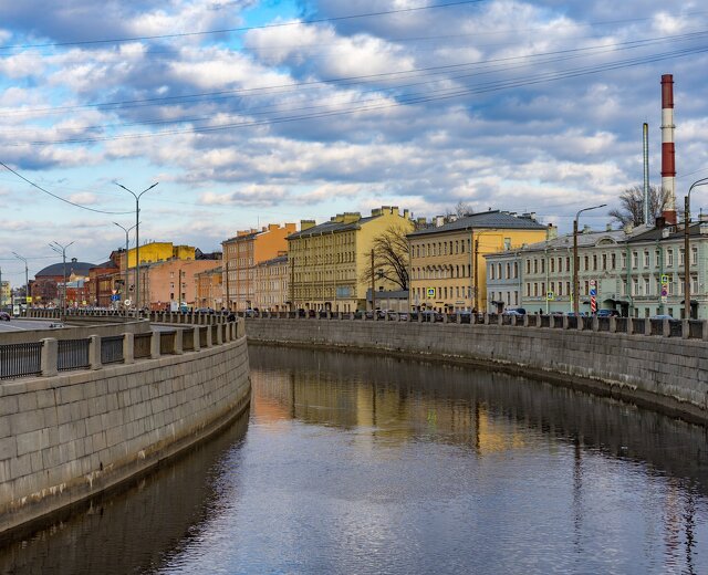 Дождливое и ветреное воскресенье: температура в Петербурге опустится до +15 градусов