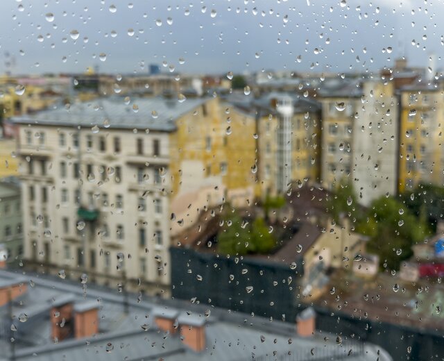 Облачная суббота принесет в Петербург дожди: температура опустится до +16 градусов