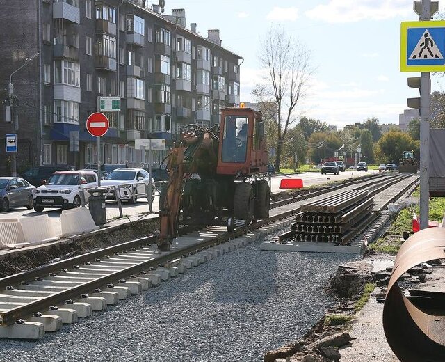 В районе Театра-Театра ввели ограничения для проезда: закрывают три полосы из четырех