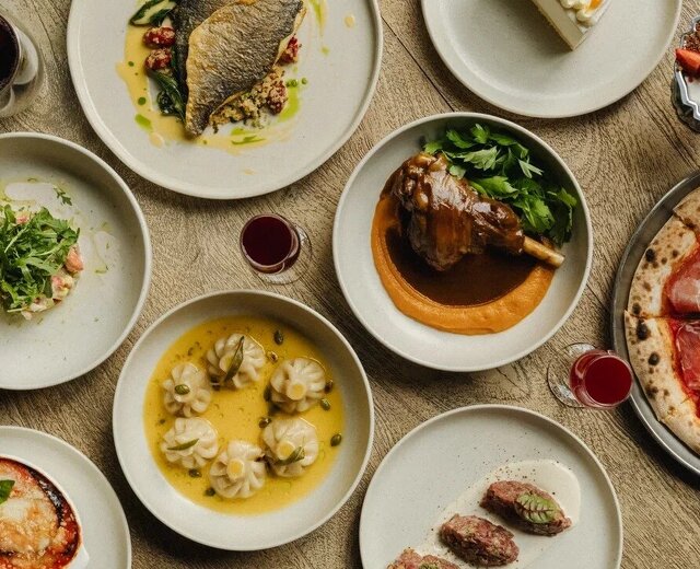 Пончики с хамоном, негрони на лисичках и белых грибах и кулебяка с фазаном: главные гастрономически…