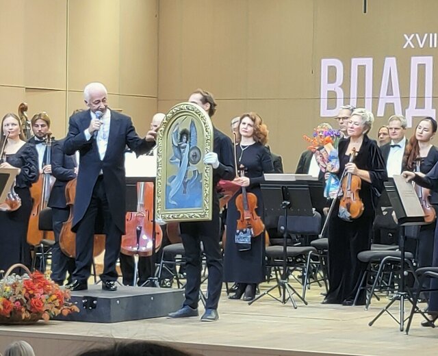 Пермская художественная галерея получила подарок от народного артиста СССР Владимира Спивакова