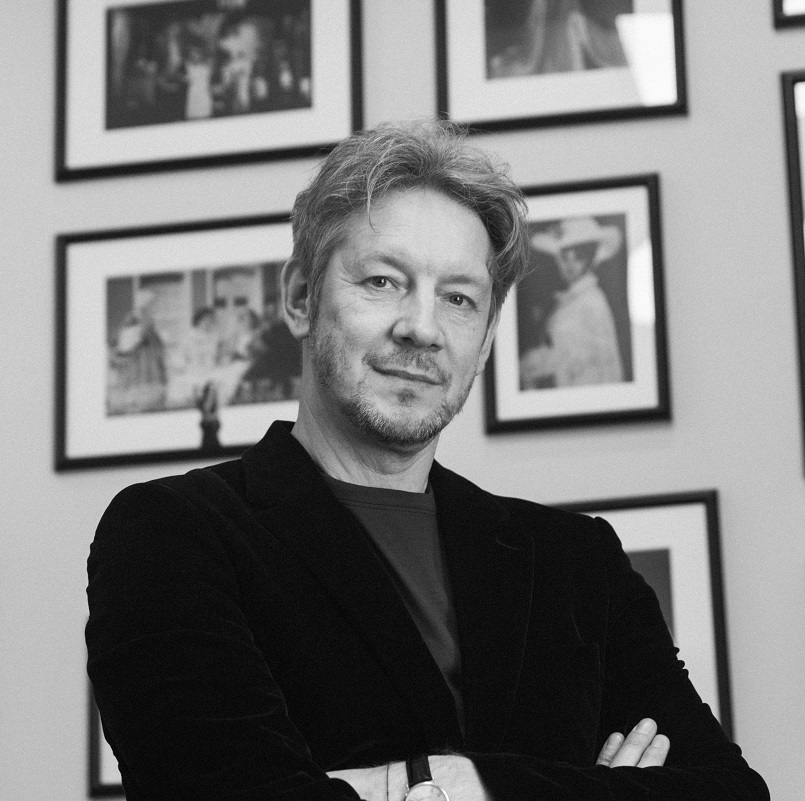 Григорий лифанов режиссер севастополь фото